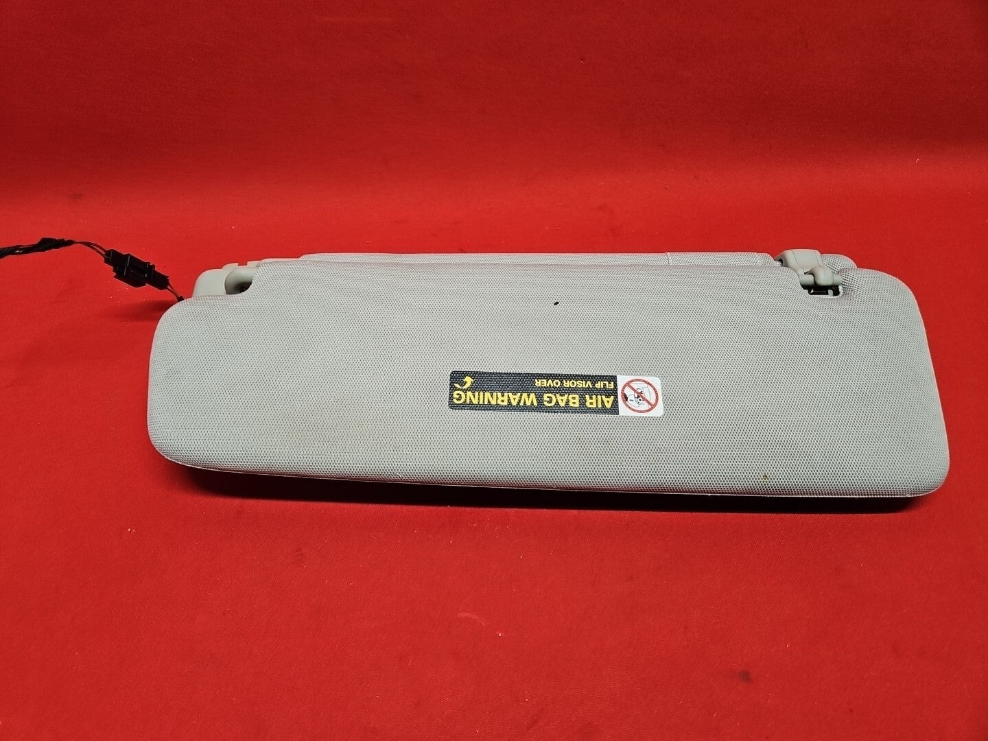 2007 - 2015 Audi Q7 Right & Left Sun Visor Gray Cloth Illuminated PAIR / SET