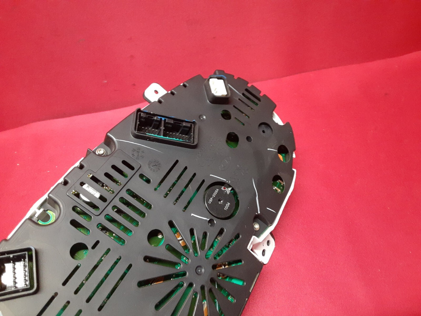 2011 - 2013 Kia Sorento Lambda 2 II Speedometer Instrument Cluster 94001-1U010