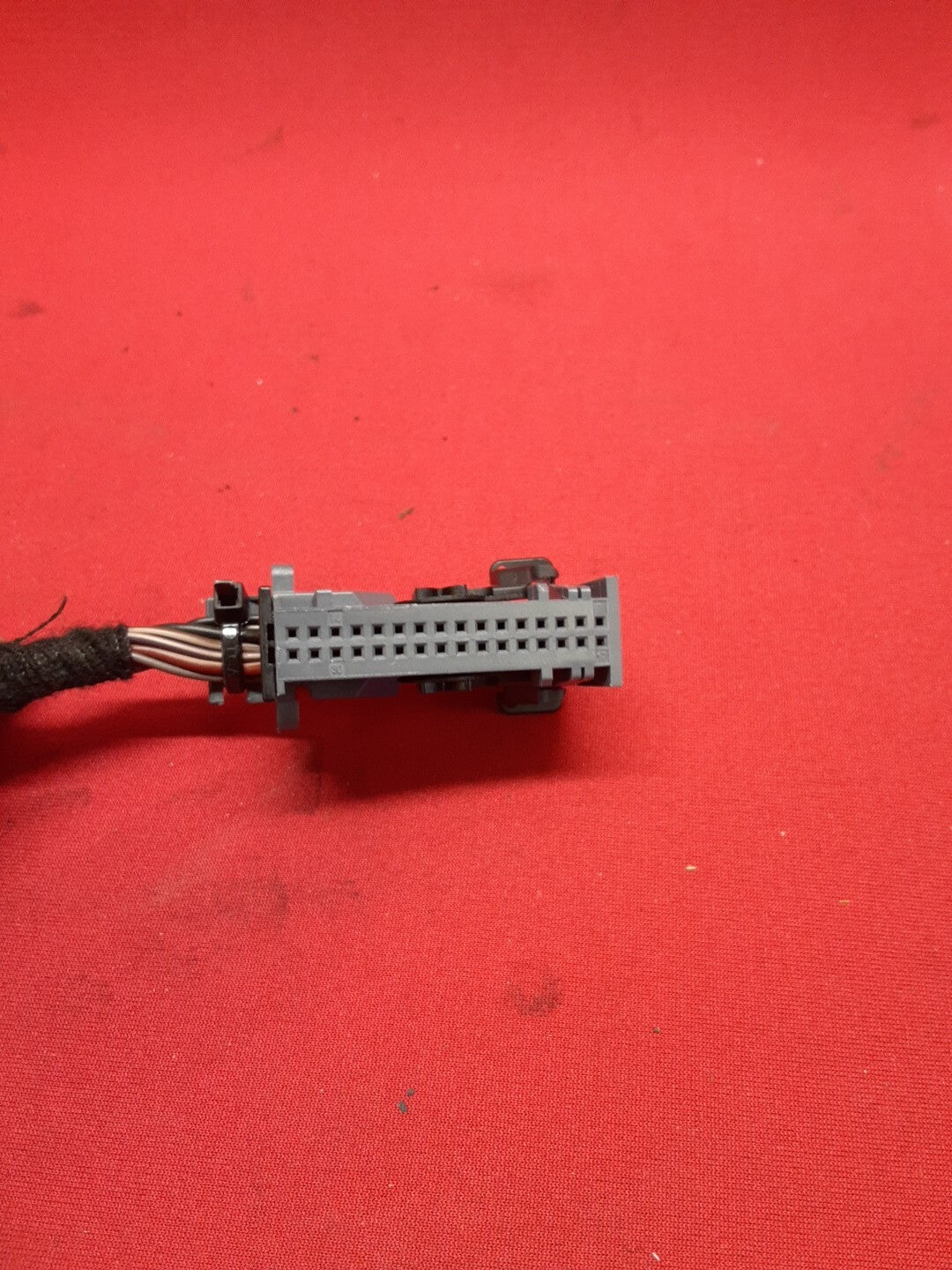 2013-2016 Chevrolet Cruze Instrument Cluster Speedometer PIGTAIL 42362675