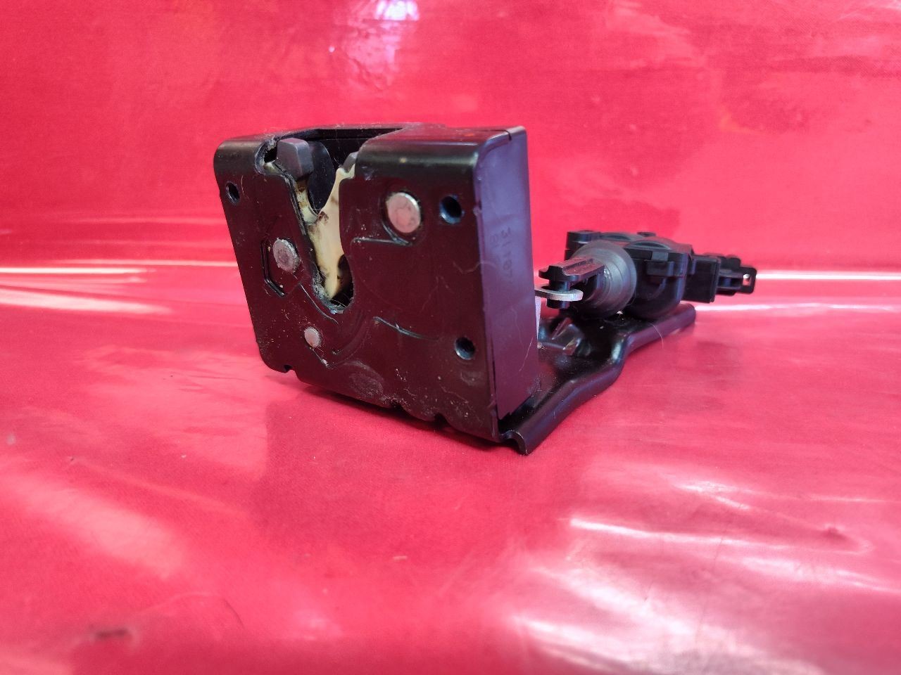 2008-2012 Ford Escape Mercury Mariner Liftgate Tailgate Latch Lock Actuator