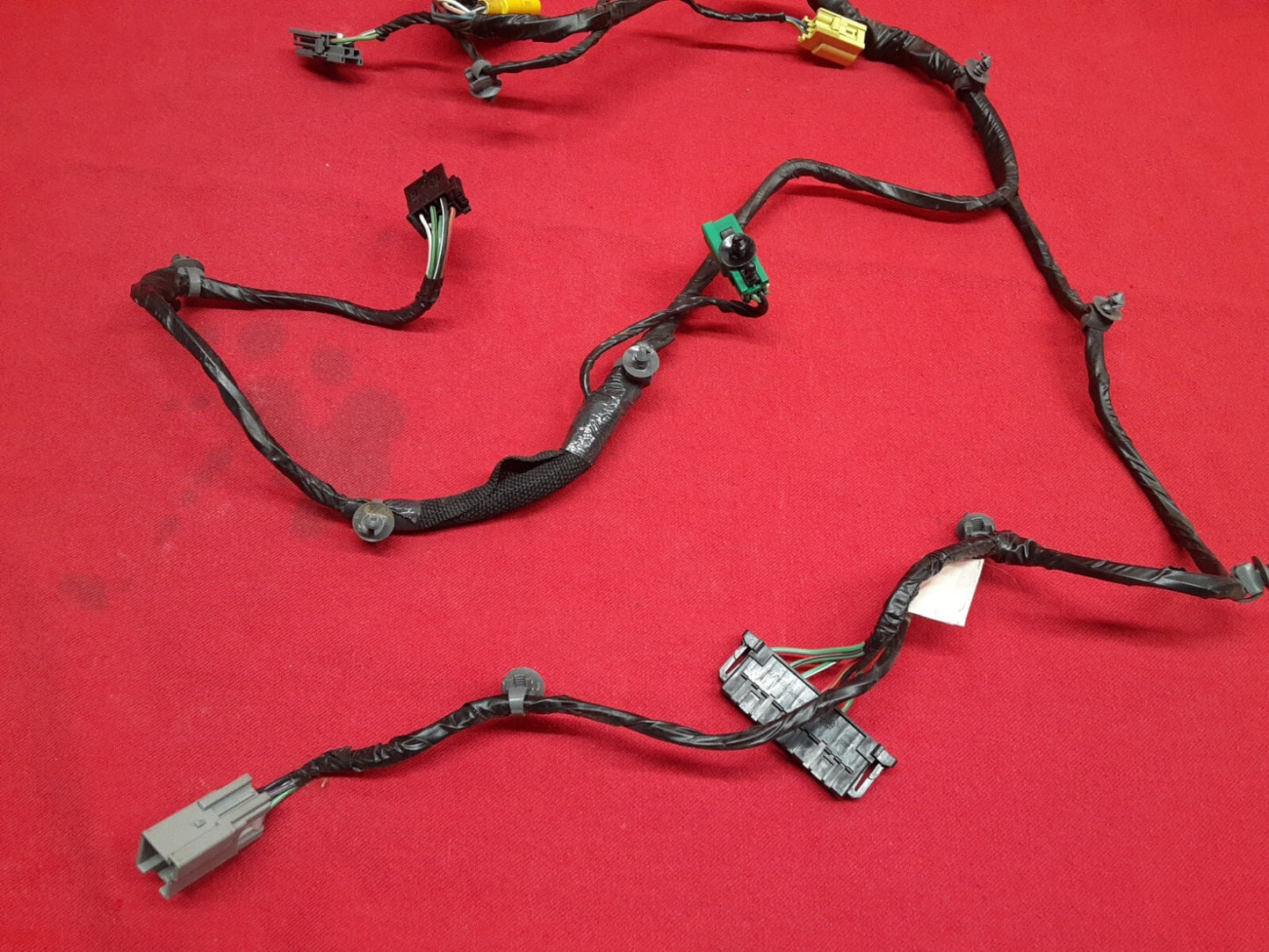 2005 2007 2007 Jeep Grand Cherokee / Commander RIGHT FRONT Seat Wiring Harness