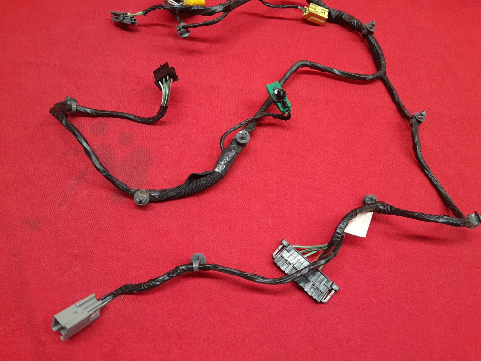 2005 2007 2007 Jeep Grand Cherokee / Commander RIGHT FRONT Seat Wiring Harness