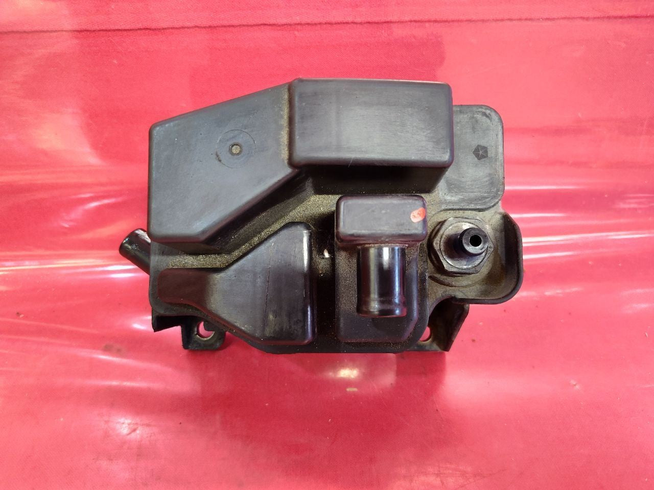 2012-2017 Fiat 500 1.4L L4 Engine Oil Separator PCV Valve w/ Two Hoses