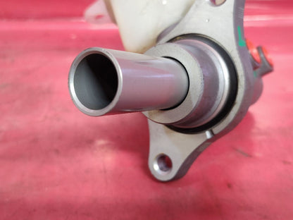 2018-2025 Mitsubishi Eclipse Cross 14-25 Outlander Brake Master Cylinder - 83k