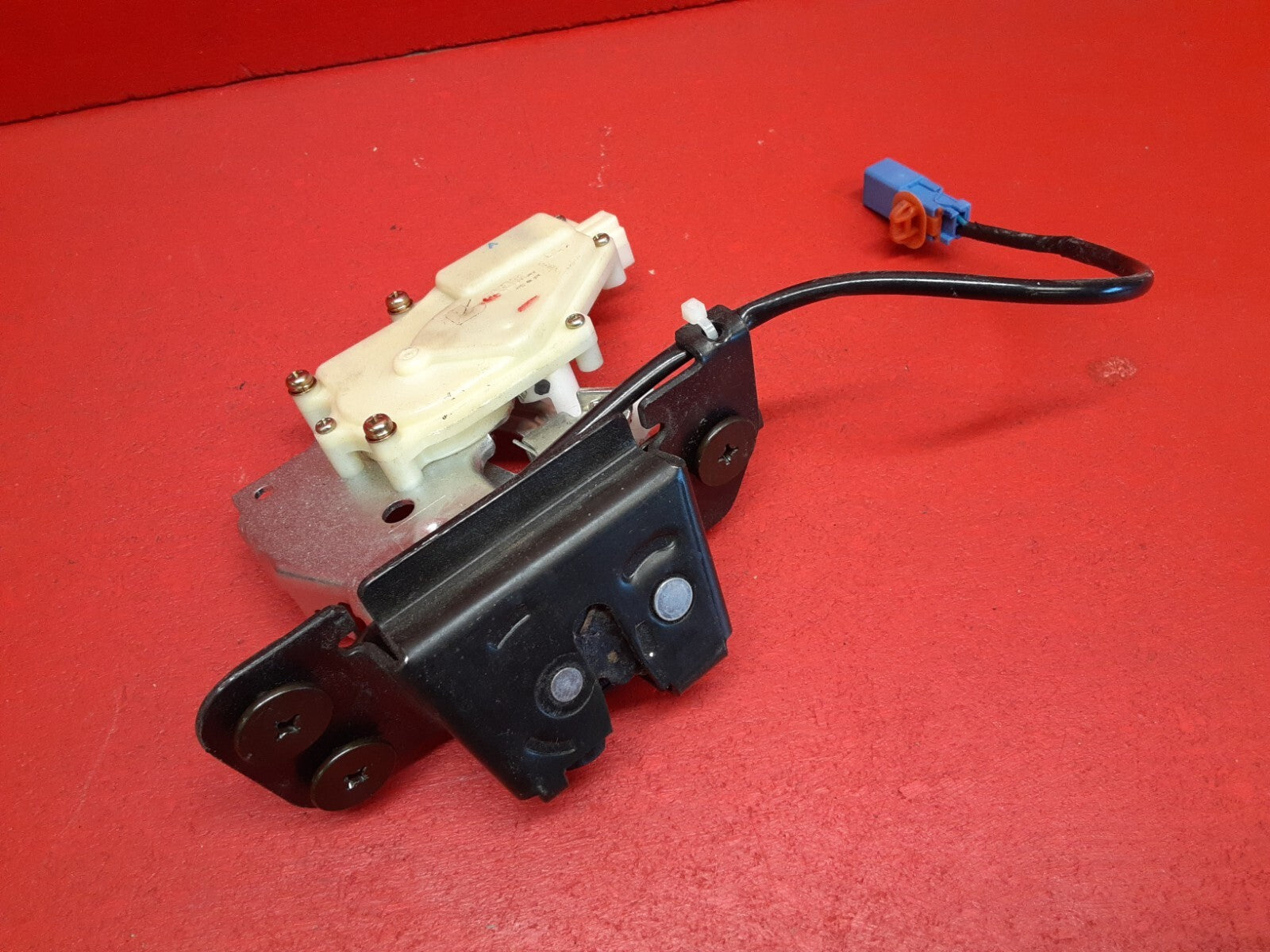 2001 - 2006 Acura MDX Liftgate Tailgate Tunk Latch Lock 74800-S3V-A01