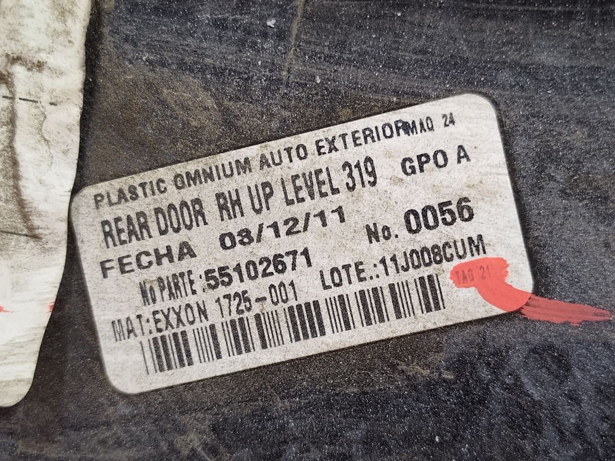 2012-2015 Captiva 08-10 Saturn Vue REAR RIGHT PASSENGER Door Molding GBU / 703S