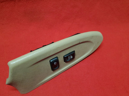 2005 2003 2004 2005 Chevrolet Chevy Trailblazer RIGHT FRONT Window Switch