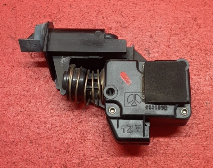 1995-2003 Jaguar XK KJ Venden Fuel Filler Door Latch Lock Actuator HNA3093AB
