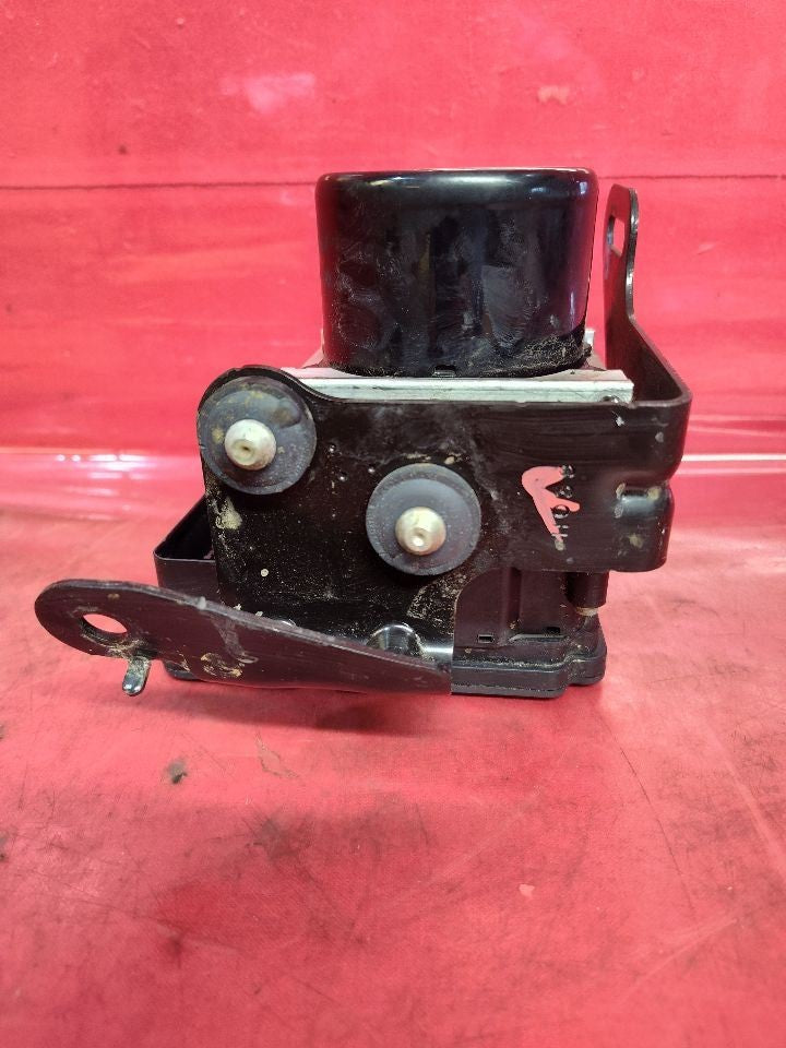 2006 2007 Jeep Grand Cherokee / Commander Hydraulic ABS Anti-Lock Brake Pump