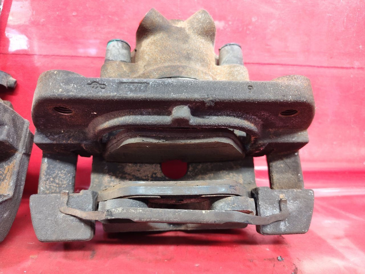 2004-2010 BMW X3 / 01-06 330i 330Ci Right Left FRONT Brake Caliper Set 127k