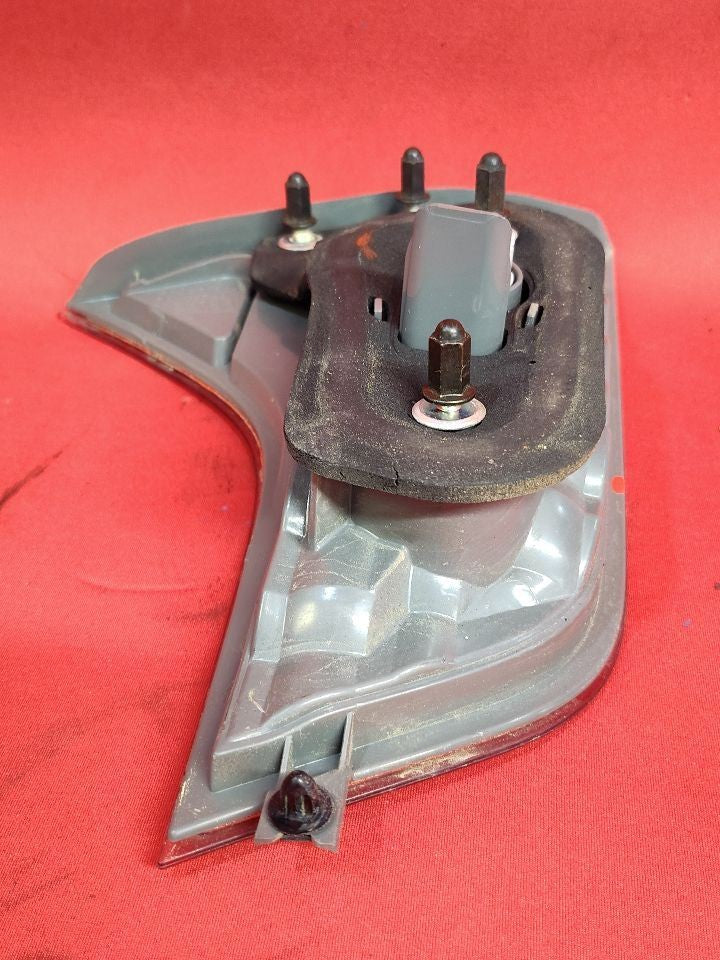 2006-2011 Honda Civic SEDAN Trunk Lid Mounted RIGHT PASSENGER Tail Light Lamp