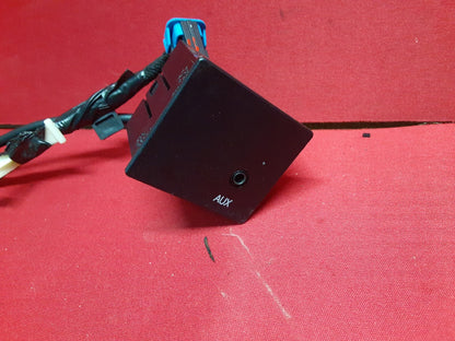 2013 - 2016 Dodge Dart Center Console SINGLE Auxiliary Port & Wiring Harness