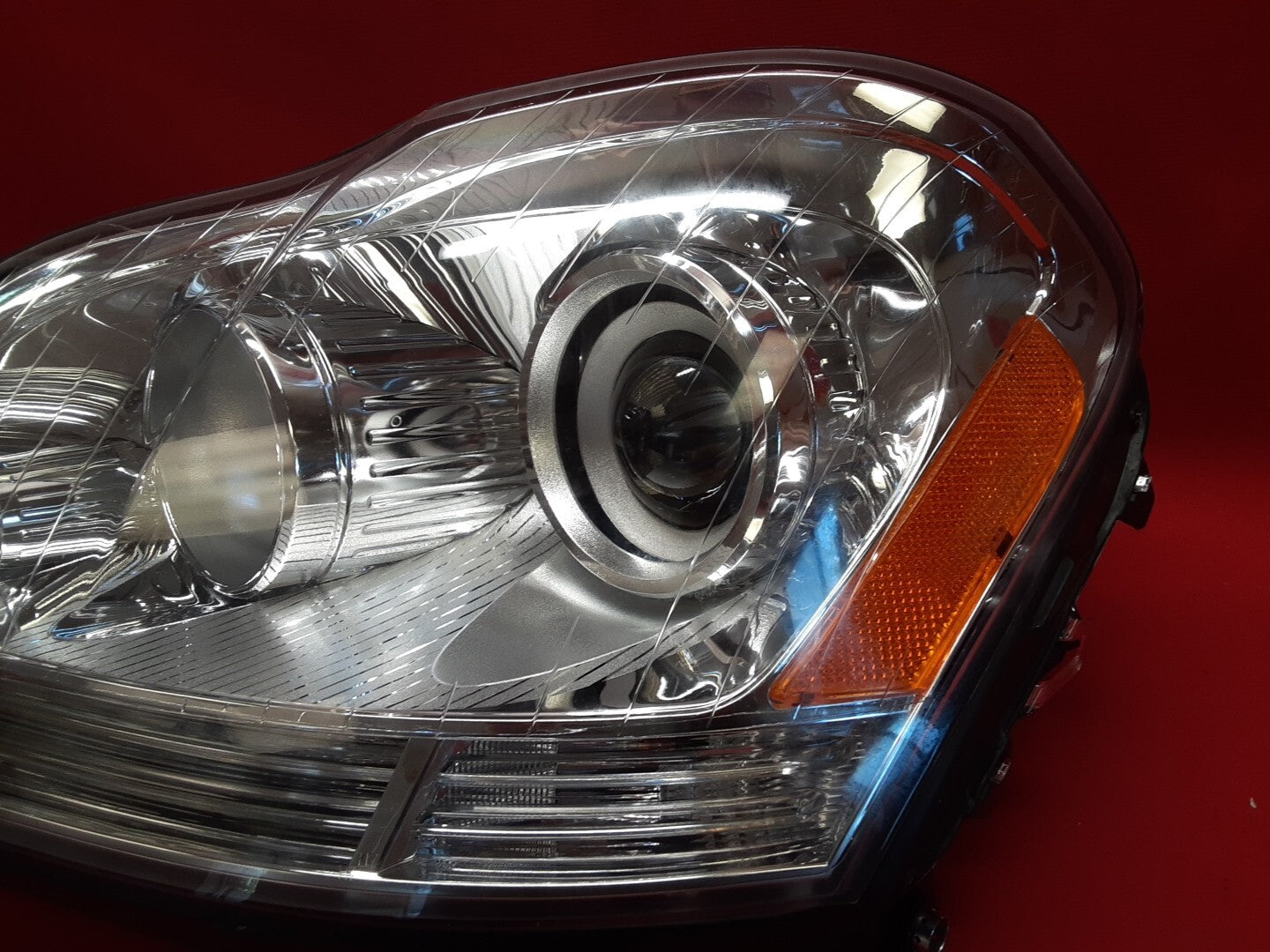 TYC 20-9382-00 Front Left Driver Headlight for 2007-2012 Mercedes GL-Class