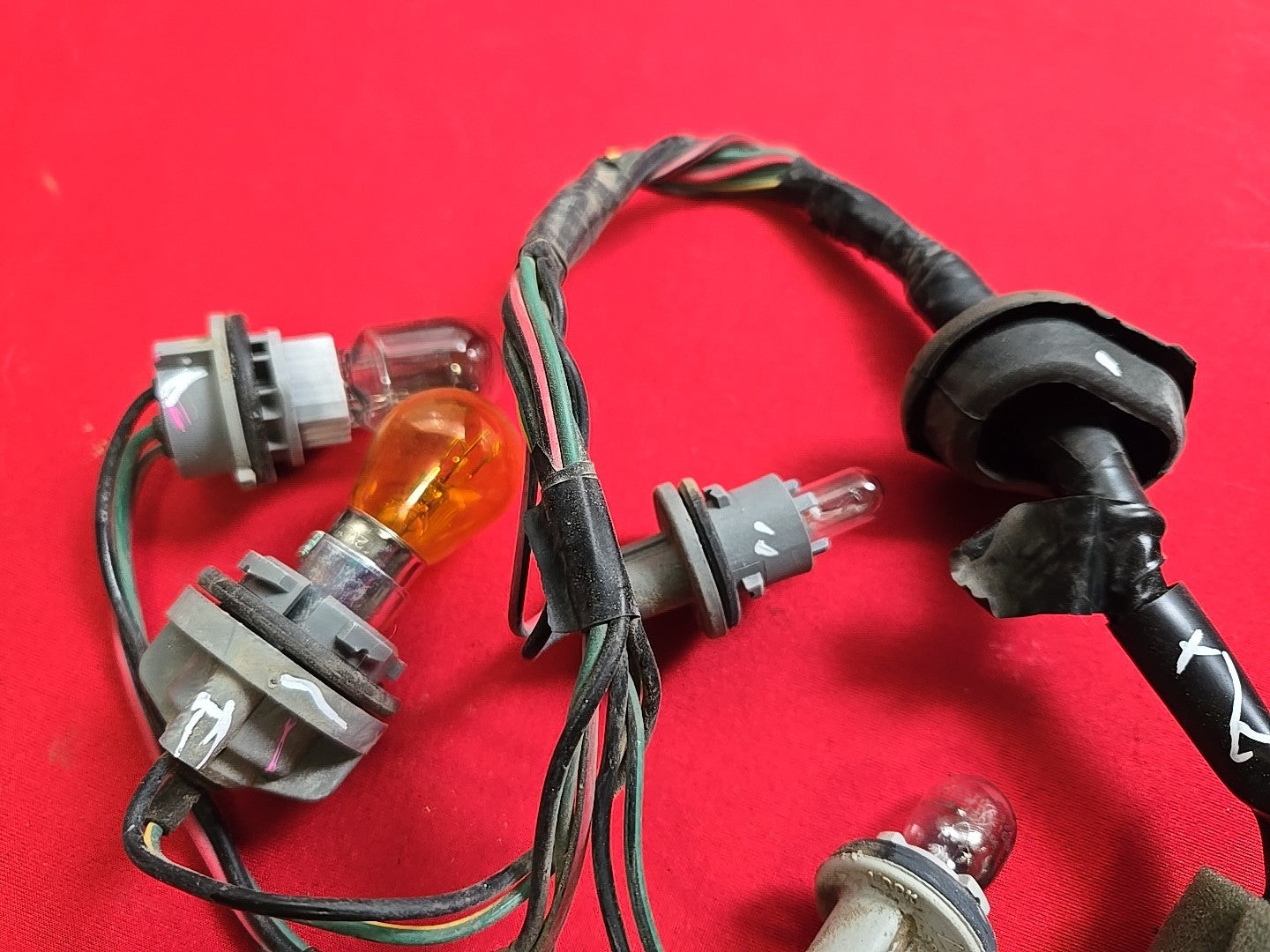 2001-2003 Acura MDX Left or Right Tail Light Lamp Halogen -SOCKET WIRING HARNESS
