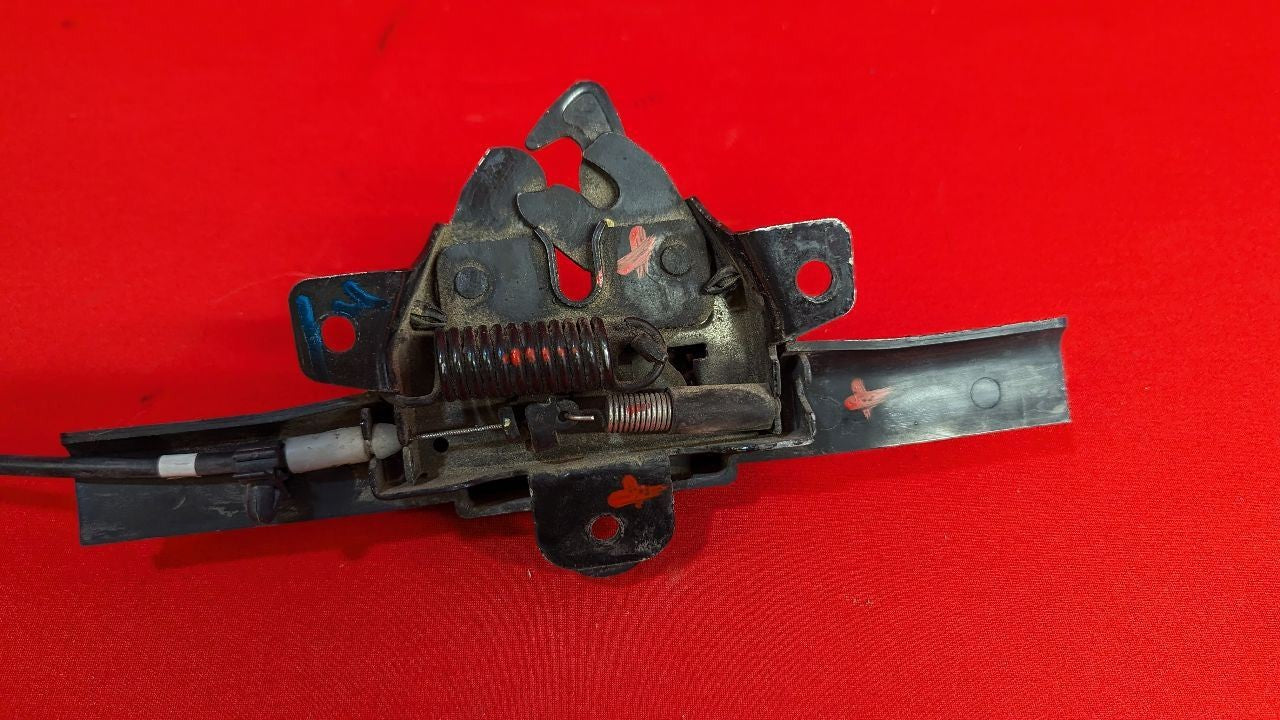 2011-2015 Hyundai Sonata Hybrid GLS Limited Hood Latch Actuator Bonnet Release