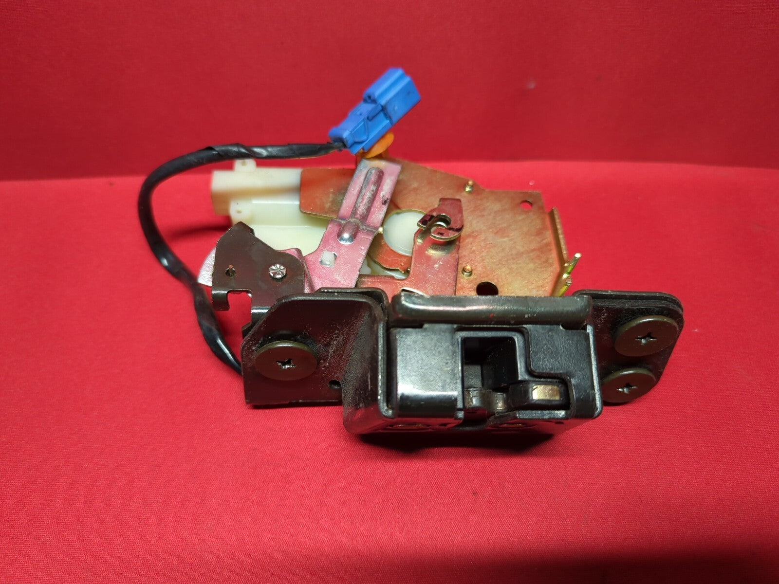 2001 - 2006 Acura MDX Rear Liftgate Hatch Latch Lock Actuator 	74800-S3V-A01