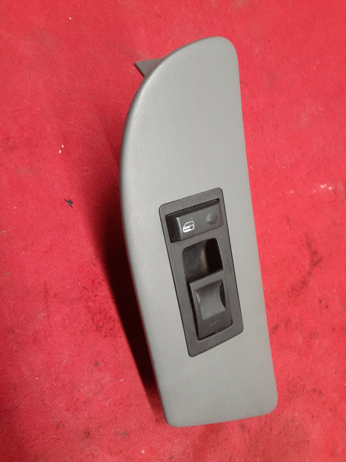 2004 2005 2006 Dodge Durango RIGHT PASSENGER Window Lock Switch Bezel Slate Gray