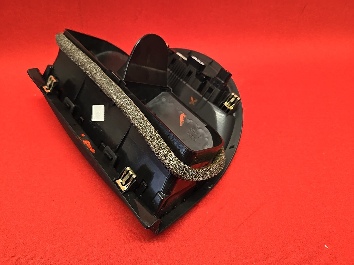 2007-2009 Saturn Aura Center Dash Trim W/ Vents Hazard Switch