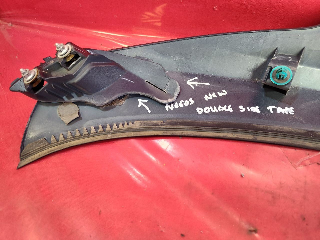 2012-2014 Subaru Outback Wagon Liftgate Hatch Emblem Trim GU / G5U Indigo Pearl
