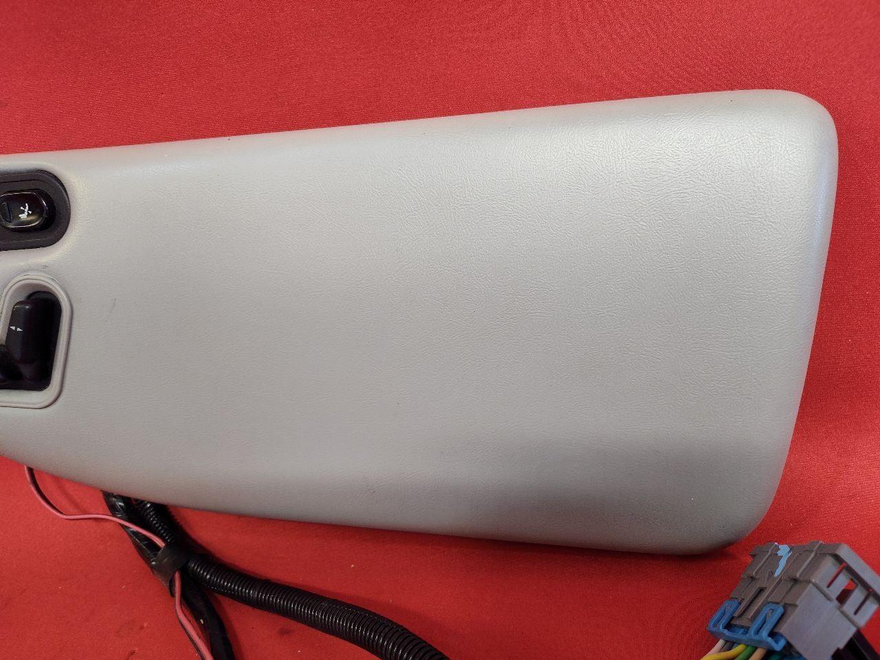 1995-1999 Oldsmobile Aurora RIGHT PASSENGER Door Seat Adjust Switch Panel Grey