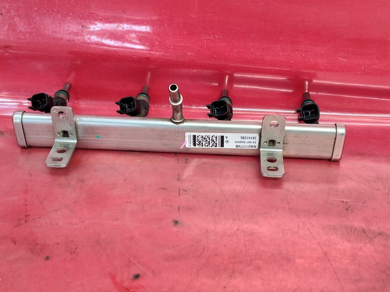 2012-2019 Fiat 500 / 13-16 Dodge Dart Fuel Ramp Rail w/ Injectors - 67k Miles