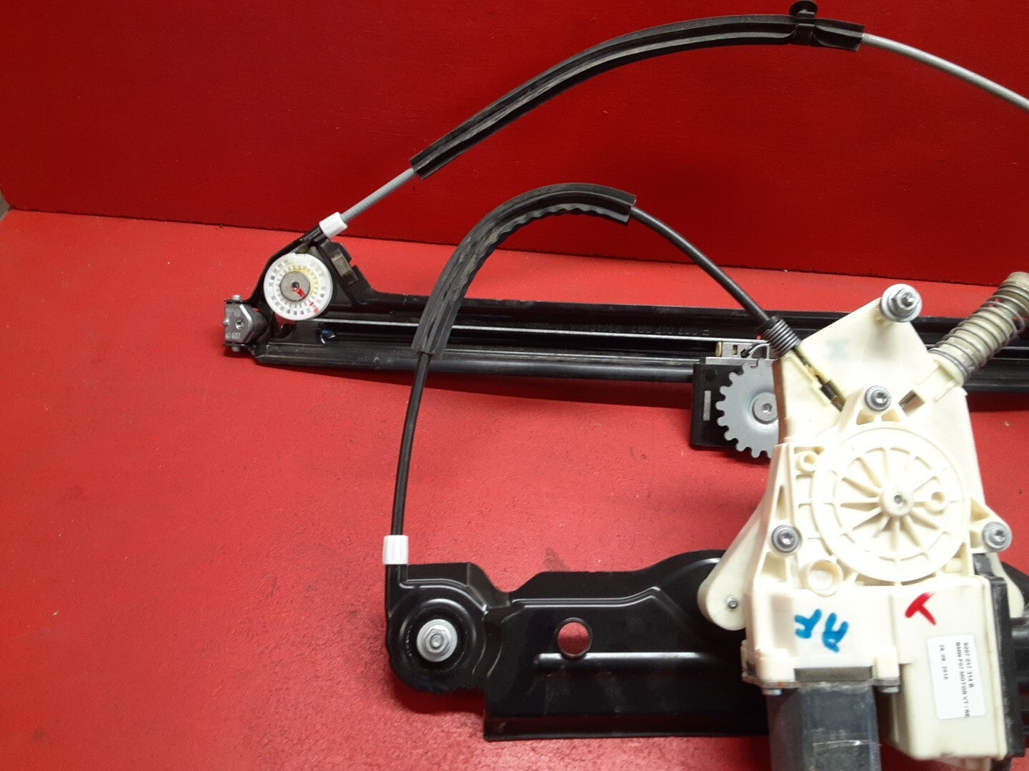 2010-2017 BMW 535i GT Window Regulator W/ Motor Assembly Front Right 51337197920