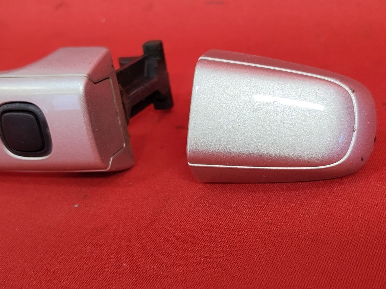 2008-2011 Toyota Camry FRONT RIGHT PASSENGER Exterior Door Handle Button Entry