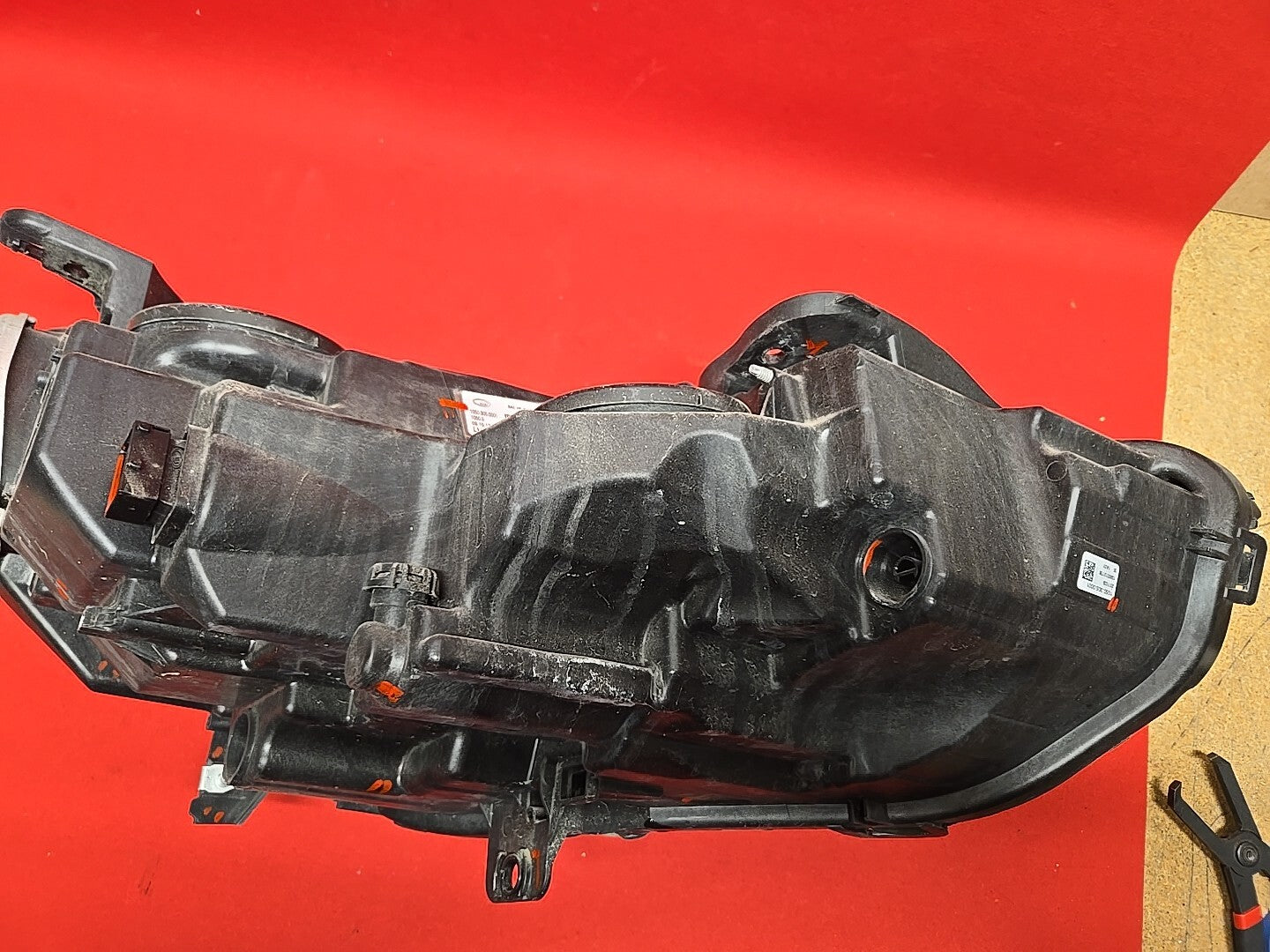 18-20 Buick Regal Sportback Tourx LEFT DRIVER Headlight HALOGEN - MNT TABS GOOD