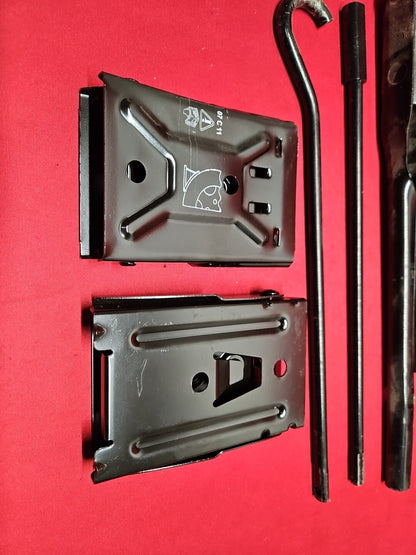 2005 - 2013 Land Range Rover 05-16 LR Emergency Tire Scissor Jack & Chock SET