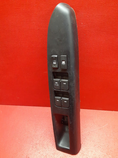 2011 2012 2013 Kia Soul Front left Driver Window Switch W/ Bezel 93570-2K010WK