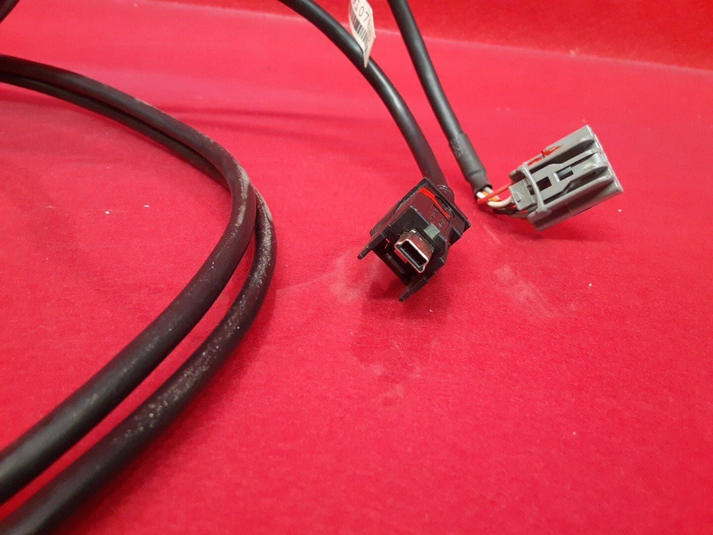 2013 Mopar Dodge Dart Auxiliary USB Port STD HUB Cable