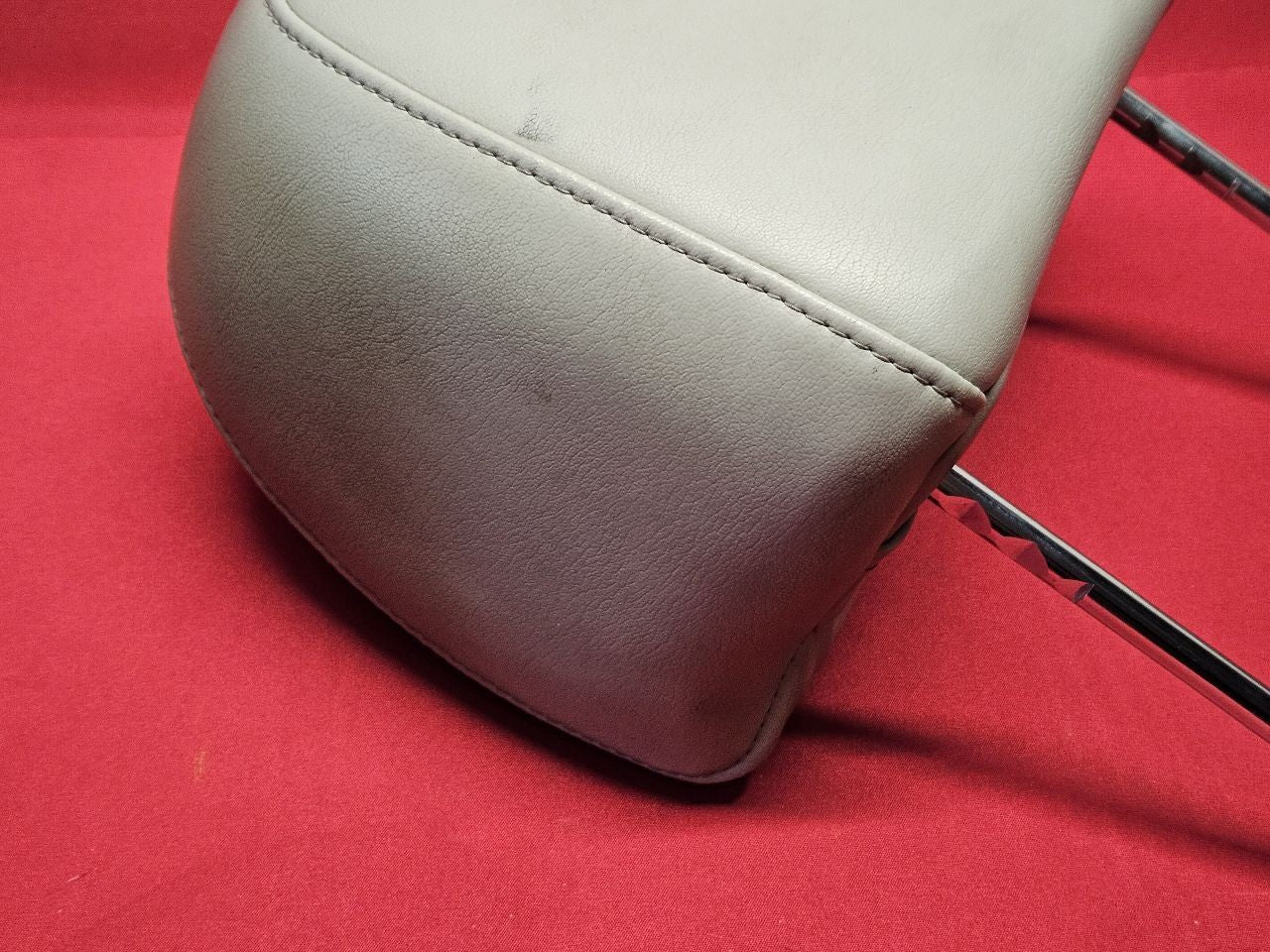 2006-2008 Chevy Impala SS Front Left Right Headrest Leather Light Grey Titanium