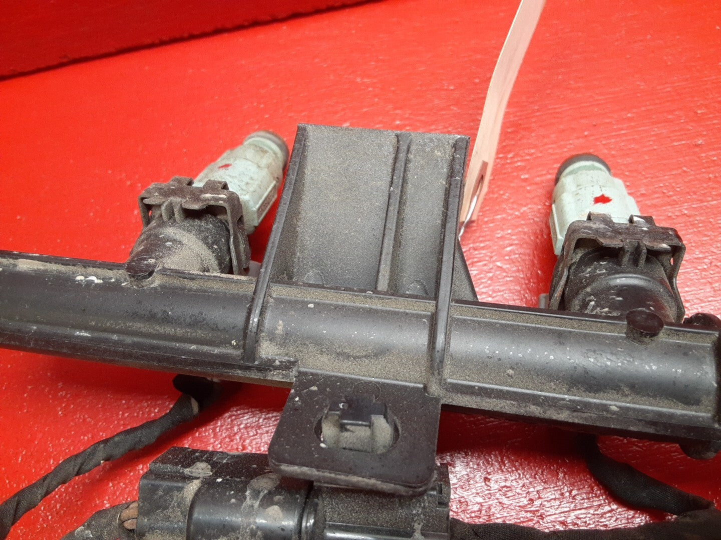 2010 2011 Kia Soul 2.0L Gas Engine Fuel Rail and Injectors