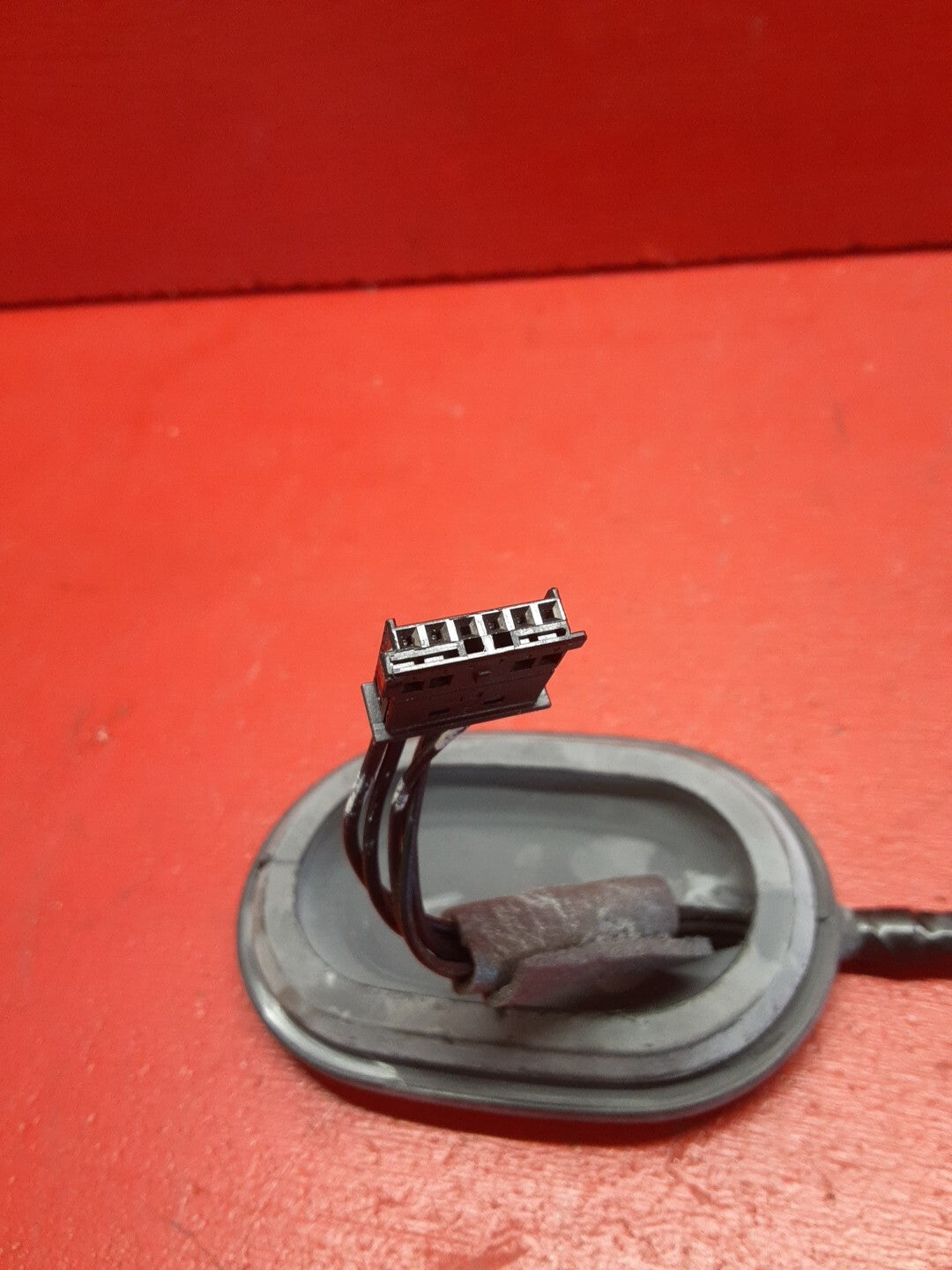 2007-2013 Range Rover Sport Trunk Latch Lock Actuator Pigtail 7432-431E72-AD