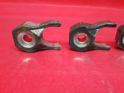 2007 Mazda CX7 CX-7 Fuel Injector Hold Down Bracket Set of 4