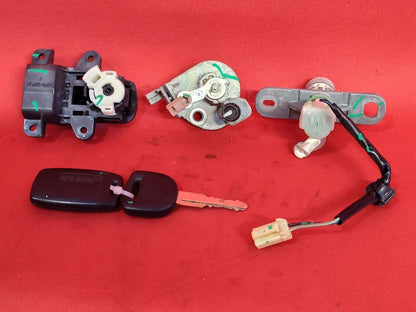 2007-2009 Mazda3 SEDAN Auto Trans Ignition Lock Cylinder Key Tumbler Key SET