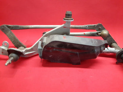 2012 - 2019 Fiat 500 / Fiat 500e Front Wiper Motor W/ Linkage 68093043AA