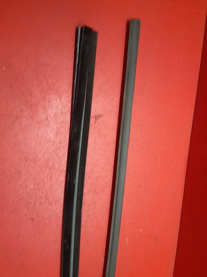1997-2006 Jaguar XK8 XKR X100 Right Passenger Belt Molding Door