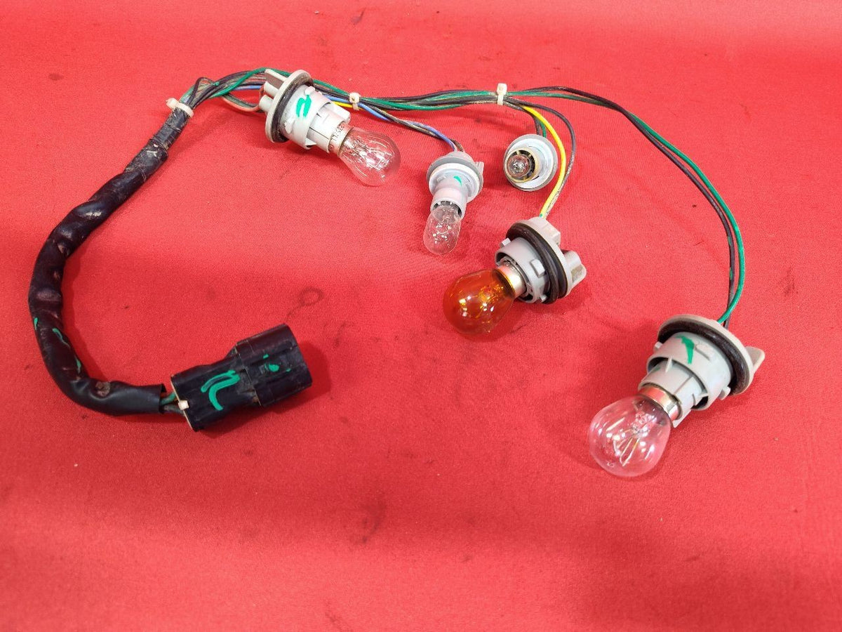 2012 2012 Kia Soul REAR Left or Right Tail Light Lamp Socket Wiring Harness