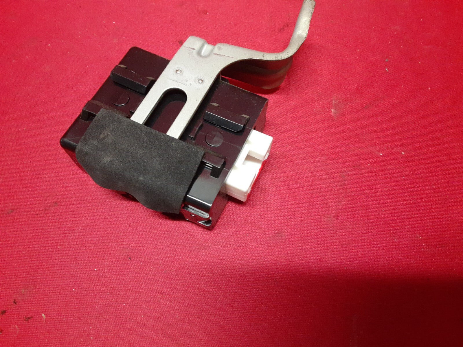 1992 1993 Lexus ES300 Power Steering Control Module Unit 89650-33010
