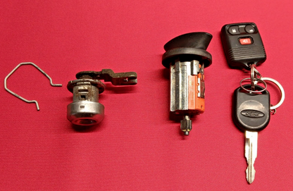 2004 2005 2006 2007 Ford Freestar - Ignition Lock Cylinder W/ Key & Door Tumbler