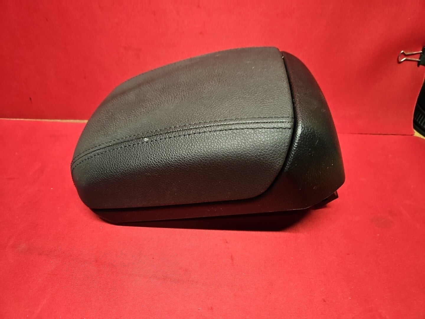 2011 - 2016 Chevy Chevrolet Cruze Sliding Center Console Arm Rest Lid Leather