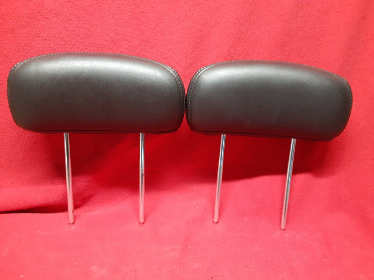 2002 - 2006 GMC Envoy Chevrolet Trailblazer THIRD ROW Set Ebony Black LEATHER