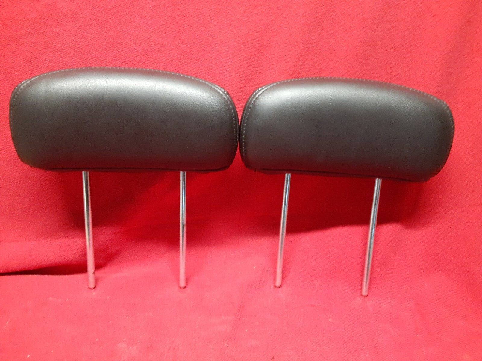 2002 - 2006 GMC Envoy Chevrolet Trailblazer THIRD ROW Set Ebony Black LEATHER