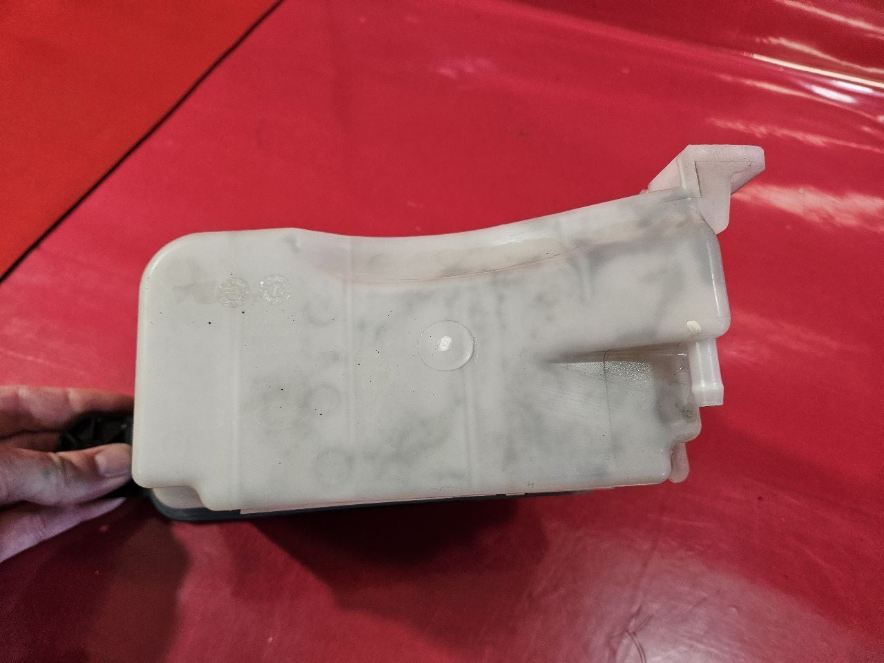 2011-2013 Kia Sorento L4 / V6 Coolant Tank Reservoir Bottle w/ Cap 95447-3B000