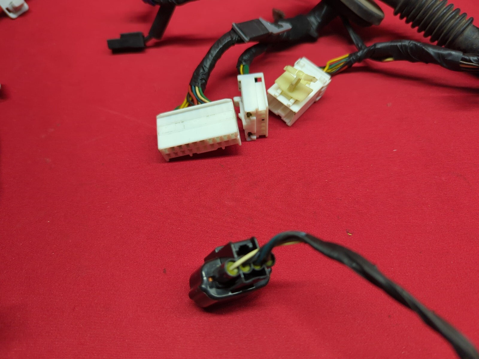 2011 - 2013 Kia Sorento Liftgate Hatch Wiring Harness CAMERA STYLE 91680-1U040