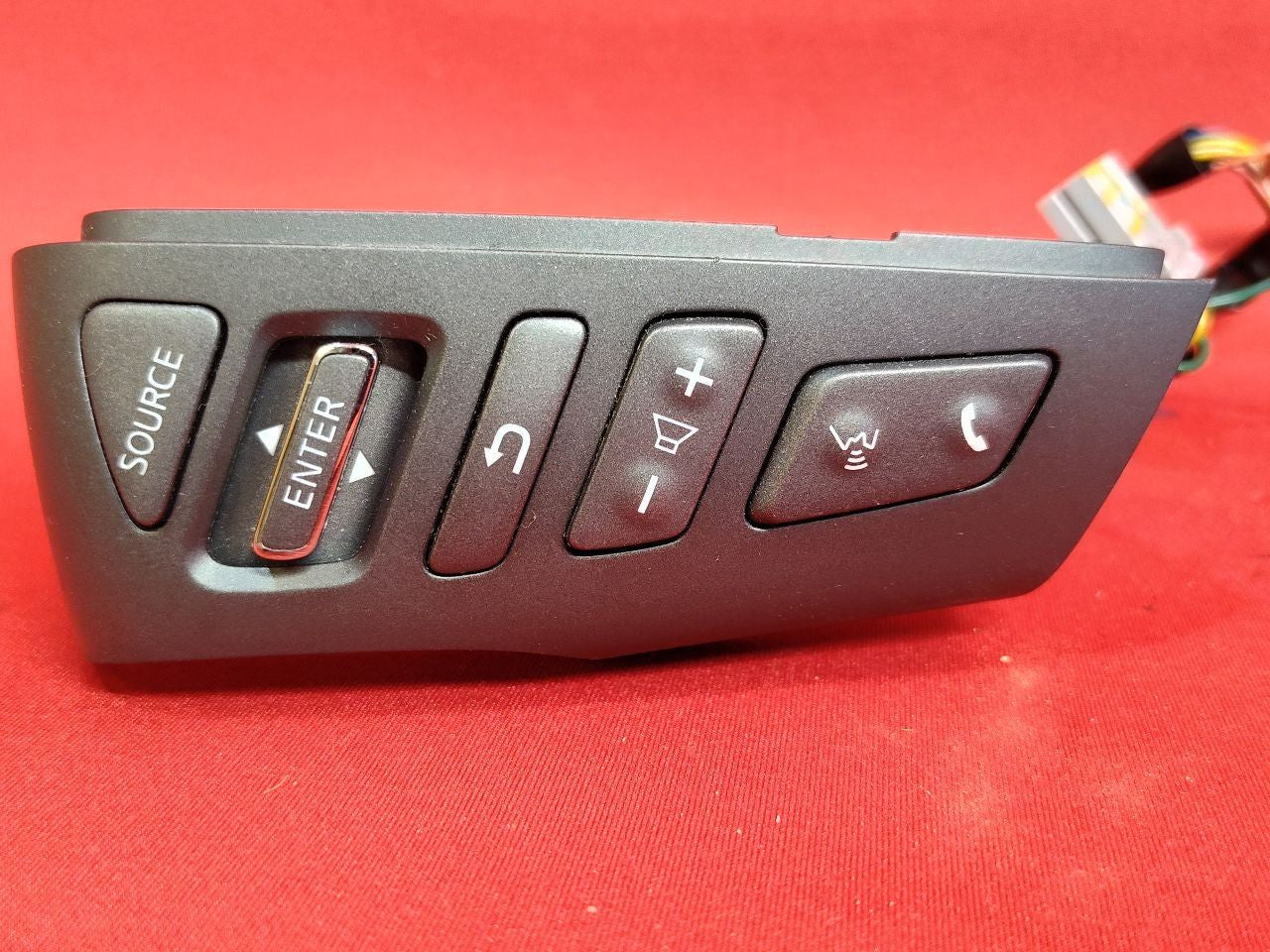 2012-2013 Infiniti QX56 Steering Wheel Switches w/ INTELLIGENT Cruise Control