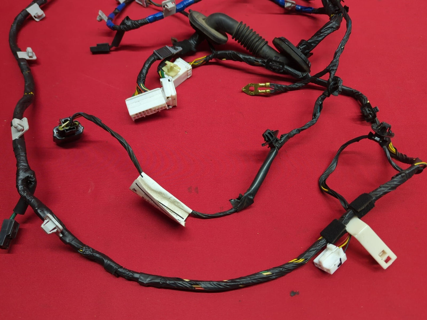 2011 - 2013 Kia Sorento Liftgate Hatch Wiring Harness CAMERA STYLE 91680-1U040