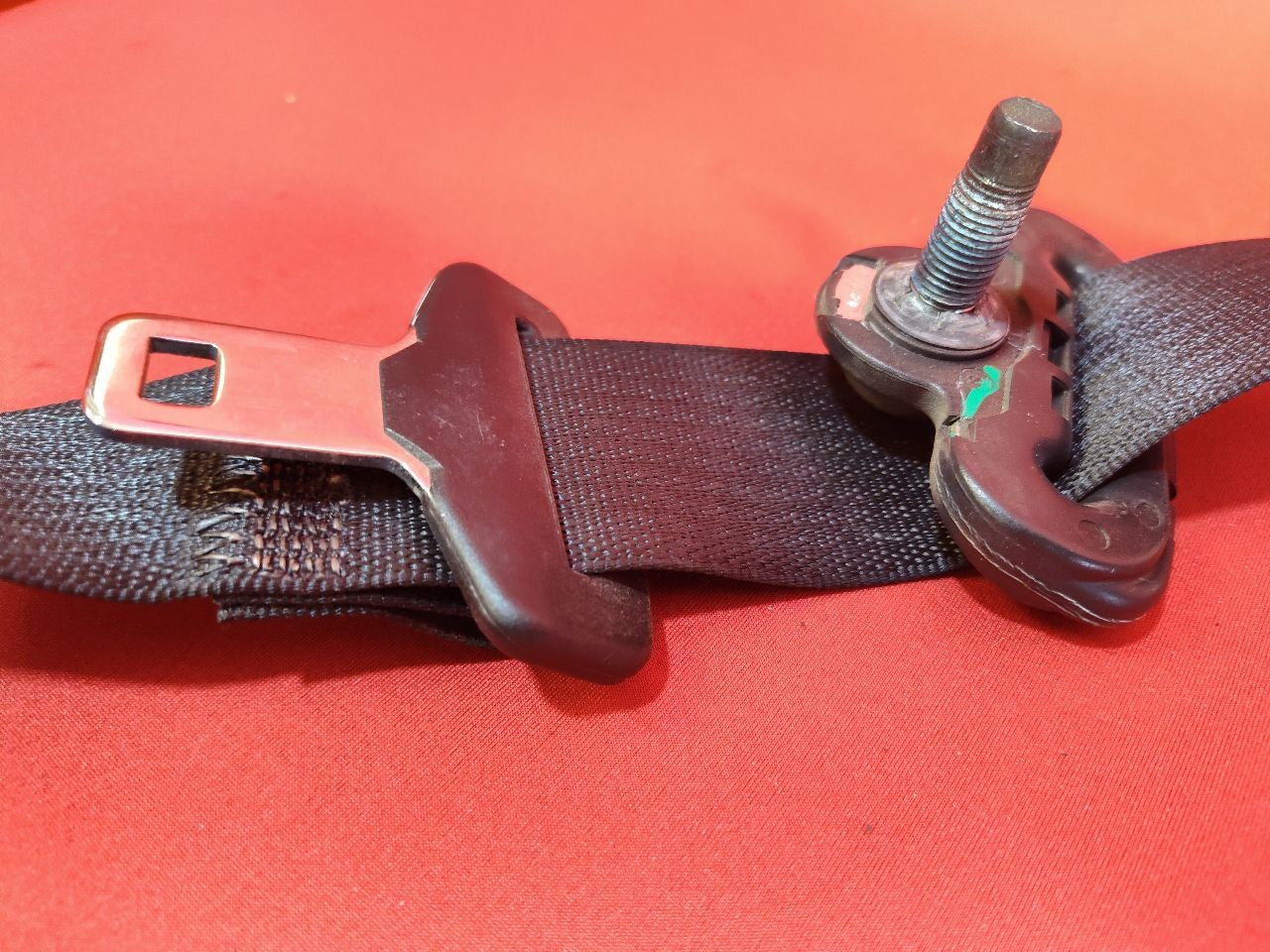 2013-2019 Dodge Ram REAR 2nd Row Left -or- Right Outer Seat Belt Retractor