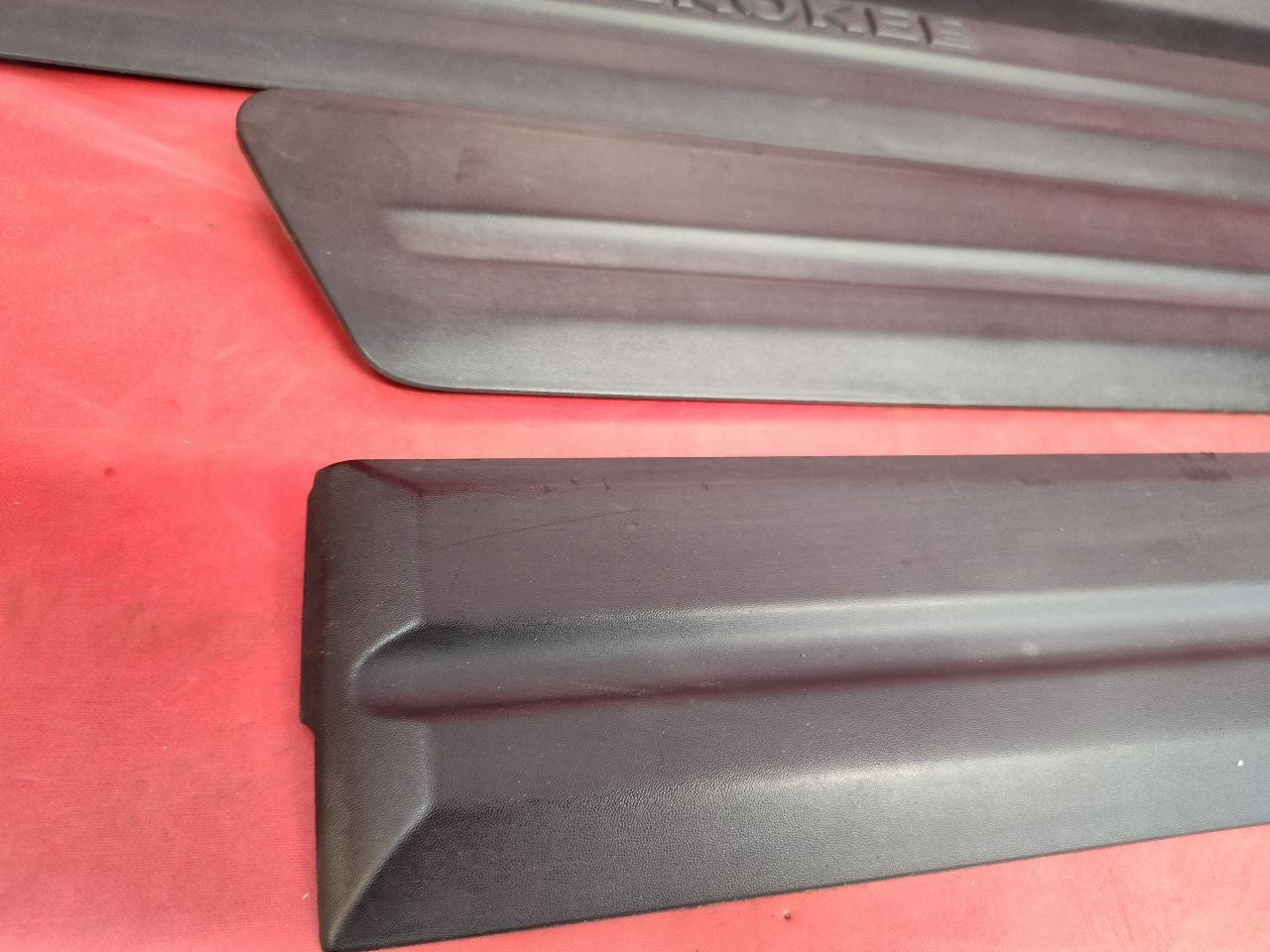 2005 2006 Jeep Grand Cherokee Exterior Door Molding Trim Strips Black FULL SET